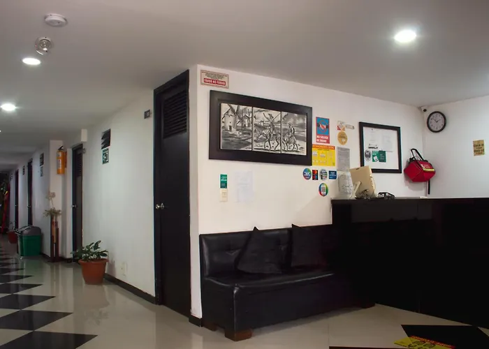 Hotel Laureles De Aburra